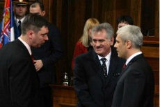 Tadić 26.7 % i Nikolić 25,5 % Tadić 26.7 % i Nikolić 25,5 %